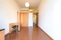 １Fはフローリング仕様・２Ｆは絨毯仕様になります。