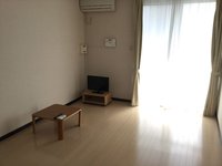 号室により家具無し有り。