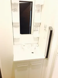 独立洗面台
