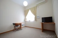 2F以上は絨毯です