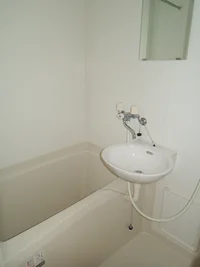 バス・トイレ別々です。