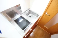 ラジエントヒーターコンロはお手入れが楽チンです♪