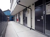 共用部分は清掃業者が清掃しています。