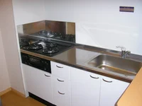 白で統一したキッチン