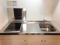 IHヒーターと電気コンロの2口タイプ