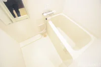 設備・使用は号室により異なる為、現況を優先致します。