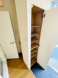 シューズボックス