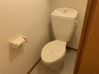 お風呂、トイレ別です。
