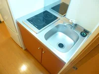 電気コンロ（２口）なので、安心♪