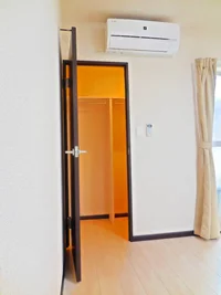 ※クローゼットの配置はお部屋毎に異なります。