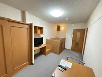 1階はフローリング、2階はじゅうたんです。