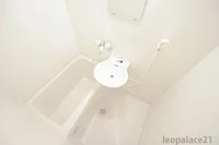 同シリーズの類似となります。現況を優先致します。