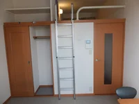 1階はフローリング、2階はじゅうたんです。