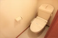 風呂・トイレは別々です