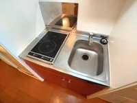 一人暮らしにピッタリの機能的なシンク