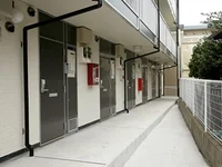 共用部分は清掃業者が清掃しています。