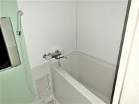 お風呂、セパレートタイプです。