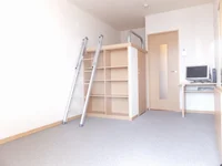 2階じゅうたん