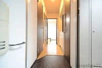 同シリーズの類似となります。現況を優先致します。