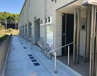 共用部分は清掃業者が清掃しています。