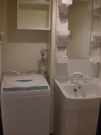 独立洗面台