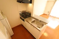 ガスコンロ３口（グリル付き）で快適な