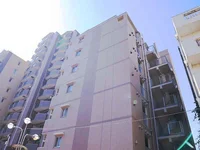 写真はお部屋のイメージです。ラグなどの室内装飾はございません。