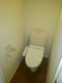 ウォシュレット付。