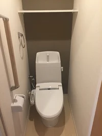 ウォシュレット付きトイレ