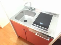 安心・安全な２口ラジエントコンロのキッチンです。