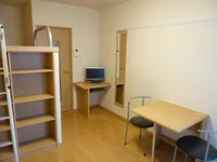 1階はフローリング、2階はじゅうたんです。