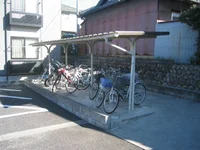 屋根付き駐輪場