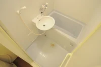 お風呂とトイレは別です。