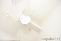 備品や設備仕様は号室等により異なります現地をご確認下さい。