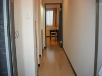 左に映っているシューズボックスが広くて○