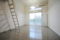 天井高も高く開放的。