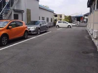 駐車場8台分