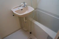 設備・仕様は号室により異なる為、現況を優先致します。