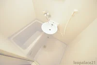 同シリーズの類似となります。現況を優先致します。