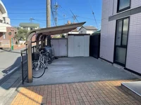 現況優先