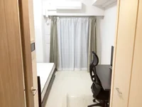 写真はお部屋のイメージです。ラグなどの室内装飾はございません。