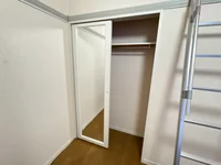 1階はフローリング、2階はじゅうたんです。