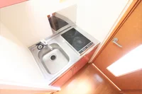 2口コンロ付きラジエントヒータを設置