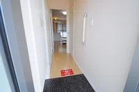 同シリーズの類似となります。現況を優先致します。