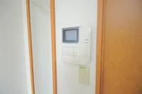 1Fはフローリング仕様 2F以上は絨毯仕様となります。