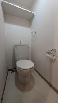 清潔感のある白基調の水回り♪