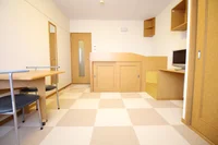 2Fは絨毯仕様となります。(部屋により模様は異なります。)