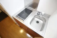 2口の電気コンロ付きキッチンです♪