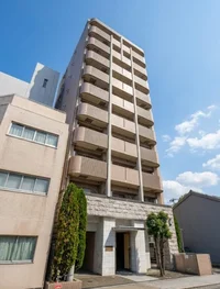 セキュリティに考慮された　オートロック付き高層マンション！　今里駅から徒歩5分の好立地で　スーパーやコンビニ　飲食店など生活しやすいエリアです。　