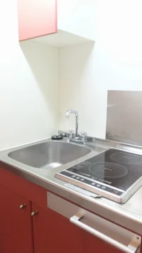 2口の電気コンロ付き